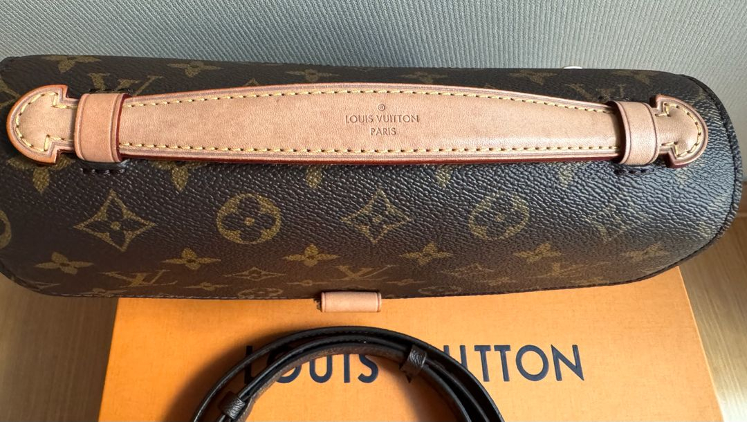 루이비통 포쉐트 메티스 이미지