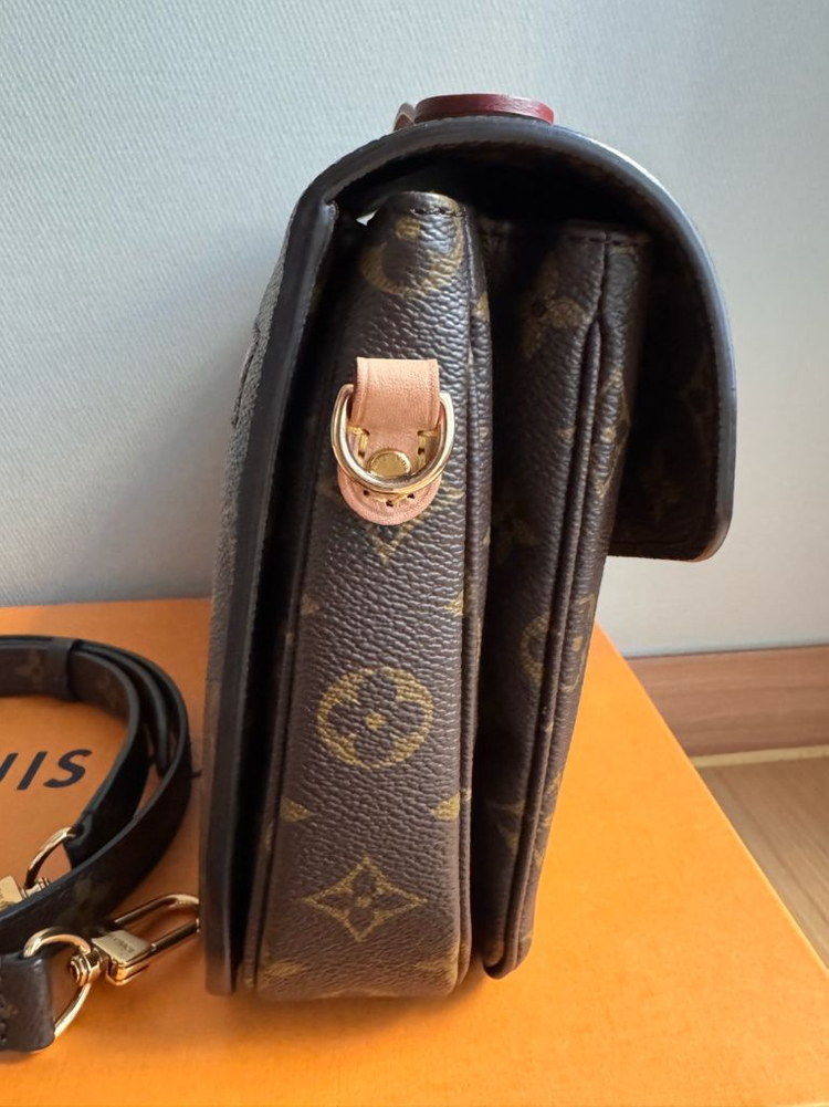 루이비통 포쉐트 메티스 이미지