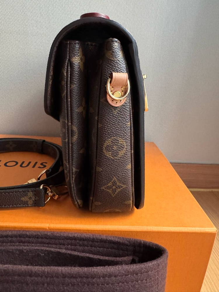 루이비통 포쉐트 메티스 이미지
