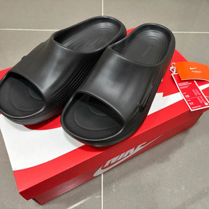 나이키 리액트X 리주버네이트 슬라이드 블랙 280 새제품