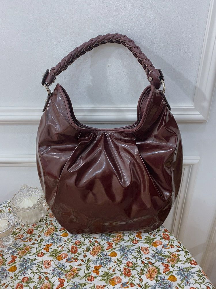 정품 페라가모 호보백 이미지