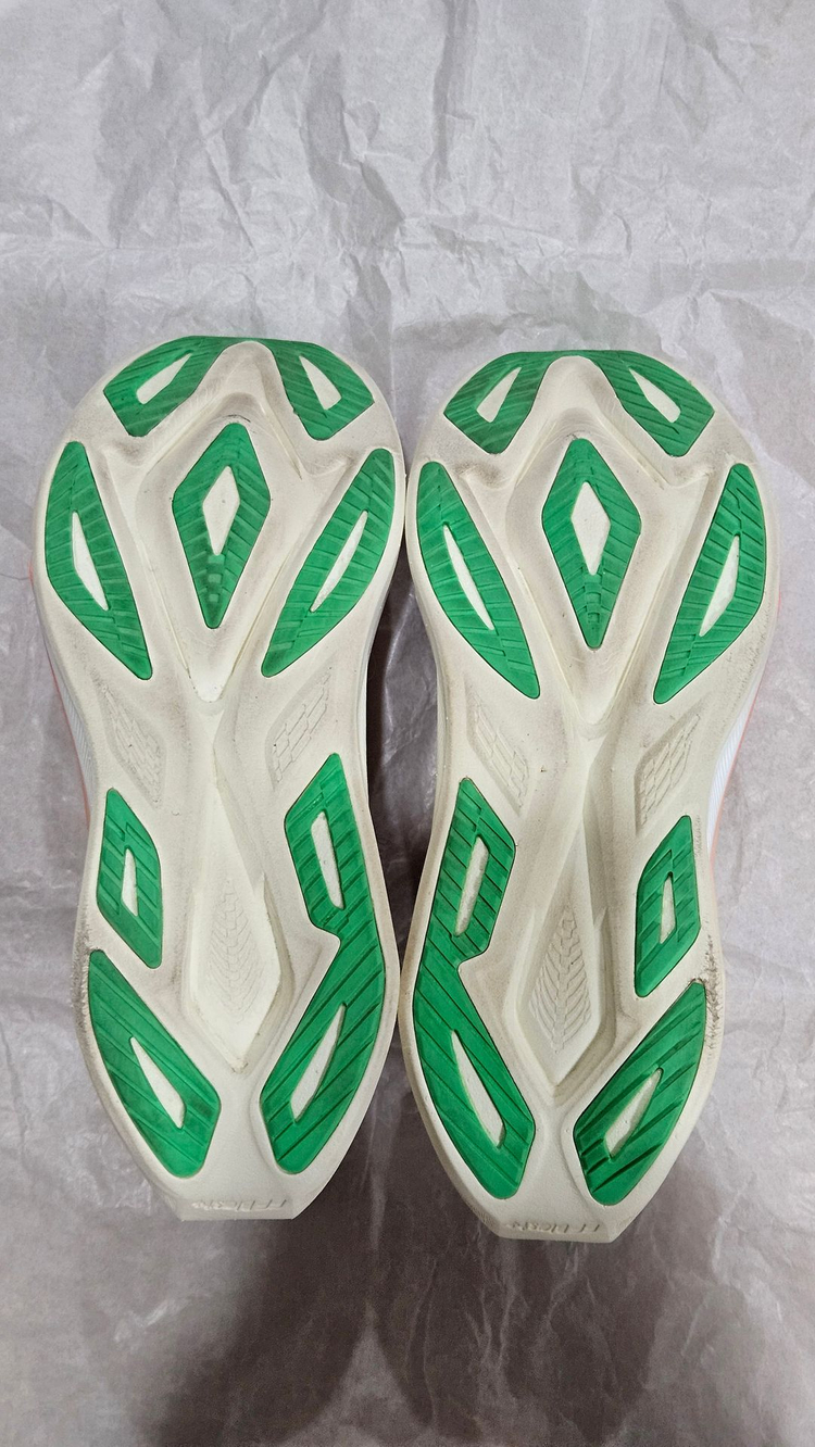 슈퍼블라스트3 살구색 265mm 팝니다. (5km시착), (환불X, 반품X) 이미지