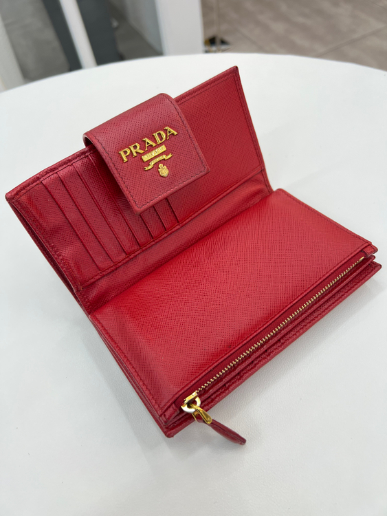 [중고명품 럭스올 울산점]프라다 사피아노 레더 플랩 중지갑 1ML005--6