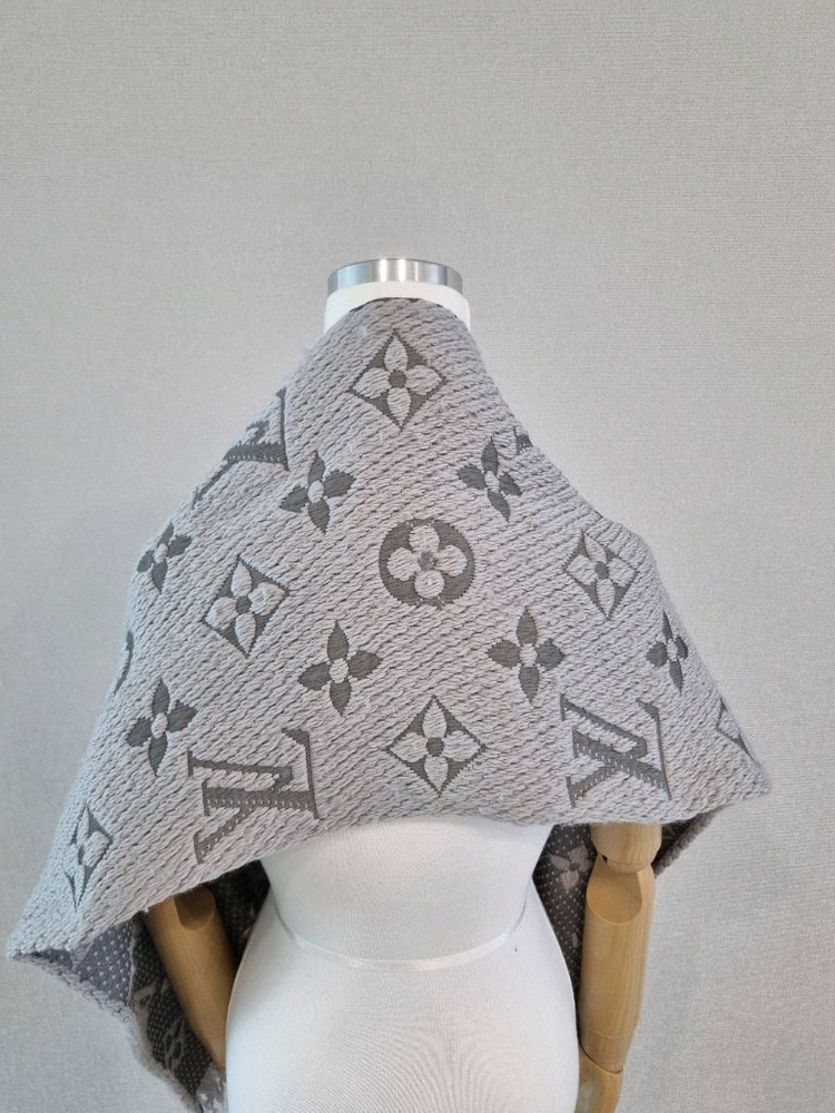 루이비통 머플러 목도리 이미지