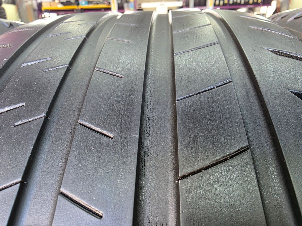 245 40 21 / 275 35 21 브리지스톤 알렌자 중고타이어 팝니다 이미지