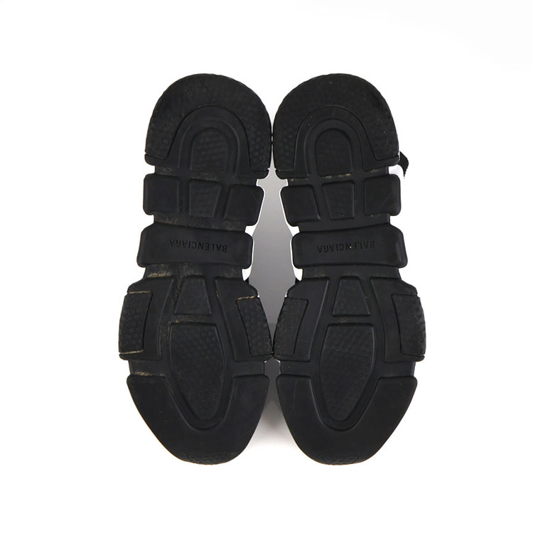 [중고명품다올] 발렌시아가 스피드러너 스니커즈 블랙 42 사이즈 645056 W2DBQ 1015--8