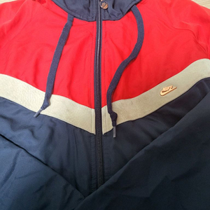 별이삼샵 나이키 컬쳐 바람막이 올드스쿨 L사이즈 판매합니다
