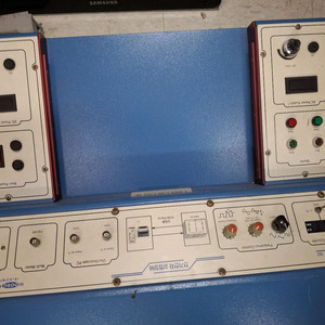 전기전자 실험장비 이미지