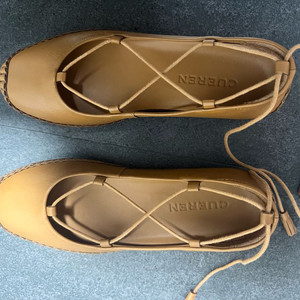 쿠에른 발레리나14 235사이즈