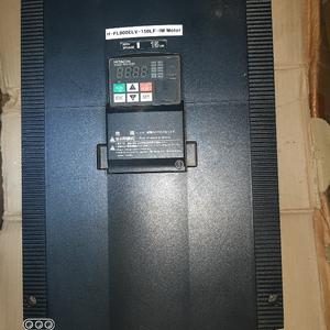 히타치 인버터 15kW 3상 인버터 이미지