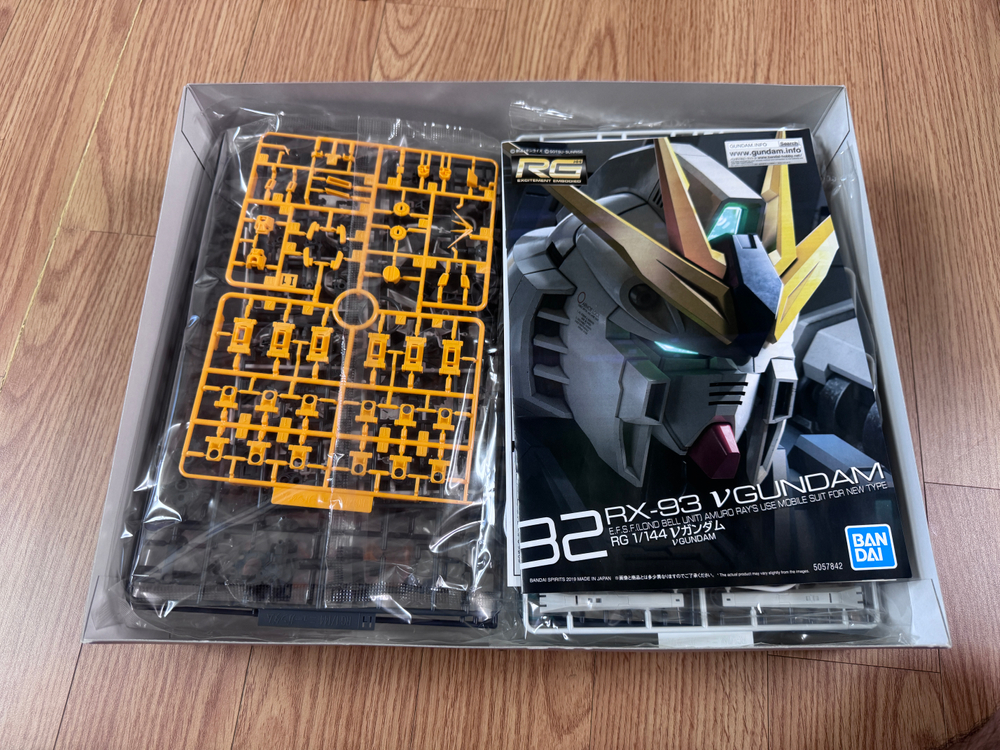 RG 건담 프라모델 RX-93 VGUNDAM HWS--1