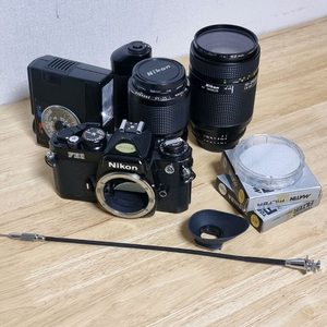 [니콘] FE2필름카메라,35-105 f3.5,70-200 f4.0 판매합니다. 이미지