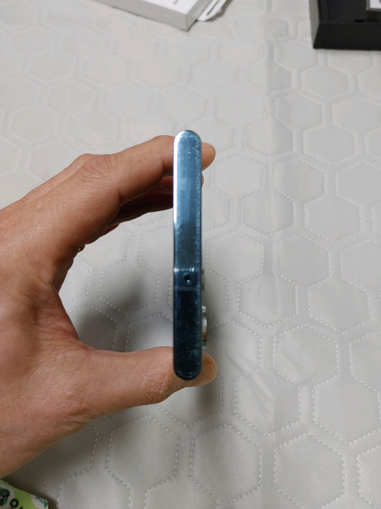 자급제 그냥 새폰 ㅡ 갤럭시 S22 울트라 256GB--7