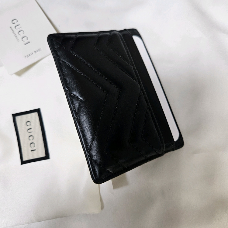 구찌 카드지갑 정품입니다 모델 번호 443127--2