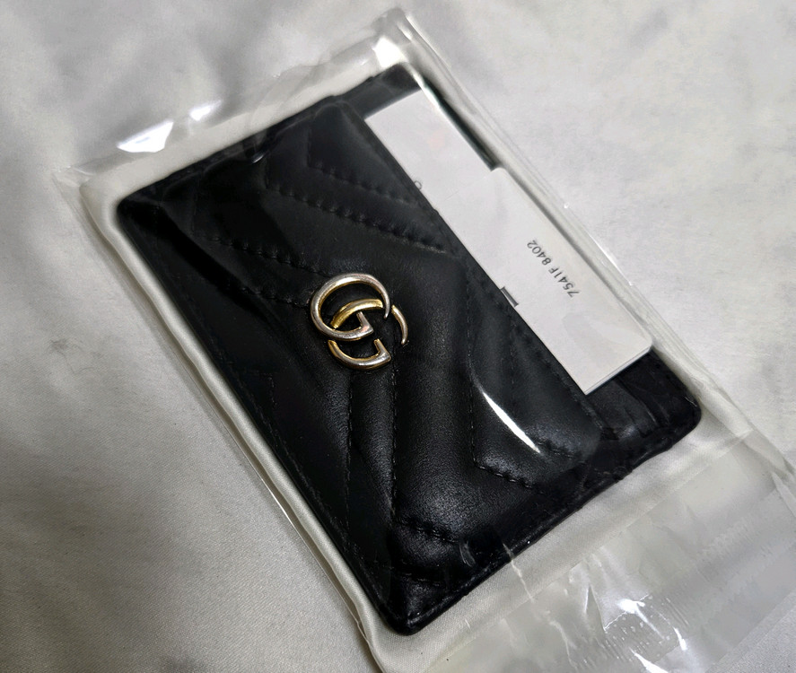 구찌 카드지갑 정품입니다 모델 번호 443127--3