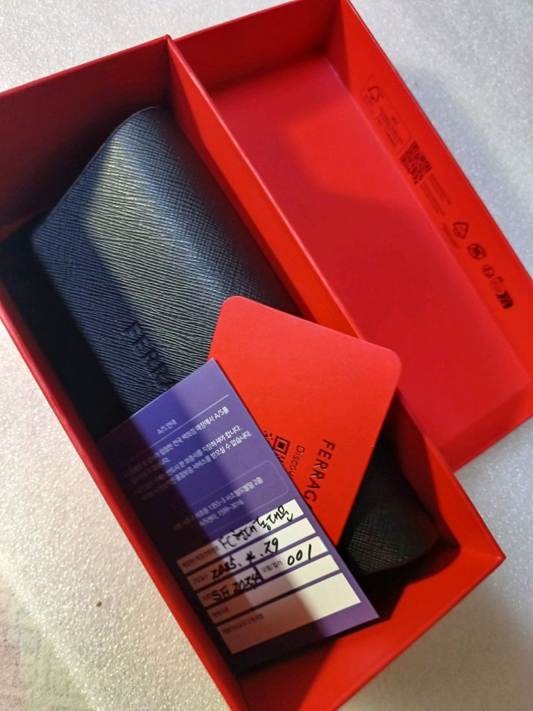 정품 페라가모 선글라스 sf2024slbk 풀박스 이미지