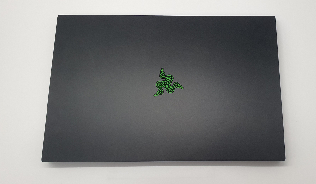 [최저가]레이저블레이드 17인치 게이밍노트북(i7-9th/2080/램32GB/SSD1TB)--5