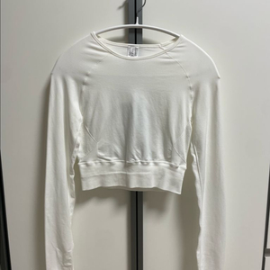 잇존어패럴 긴팔