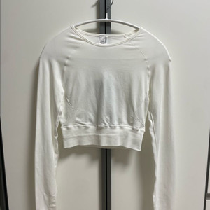 잇존어패럴 긴팔