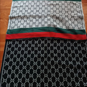 숄 ? 테이블보 ? 인테리어소품 ? 용도모름