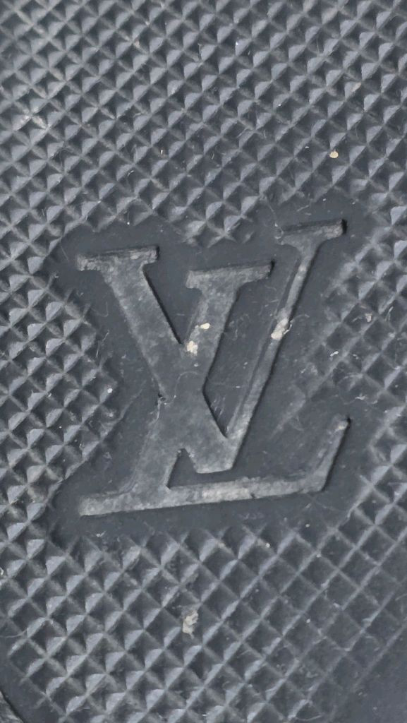 루이비통 남성스니커즈 다미에 그라피트 이미지