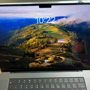 맥북 프로 16인치 M4 Max 4TB 128gb 블랙 처분