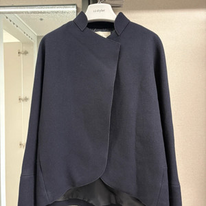 it MICHAA(잇미샤) 네이비 숏코트