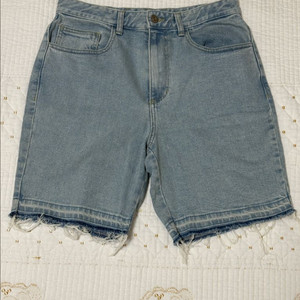 솔리드옴므 밑단데미지 데님쇼츠 46