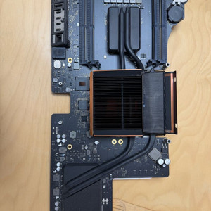 아이맥프로 메인보드 판매합니다. - 고장 이미지