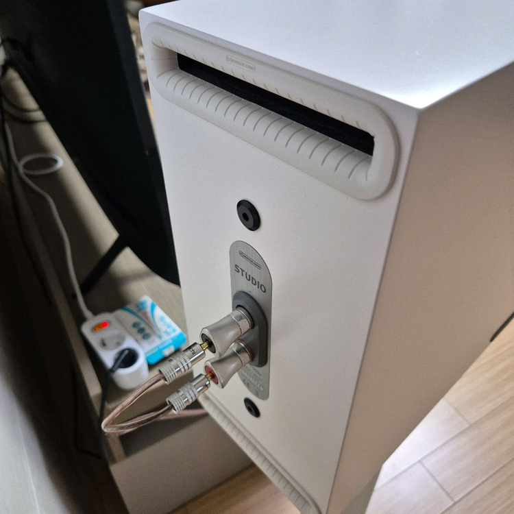 모니터 오디오 Monitor Audio Studio 스피커 이미지