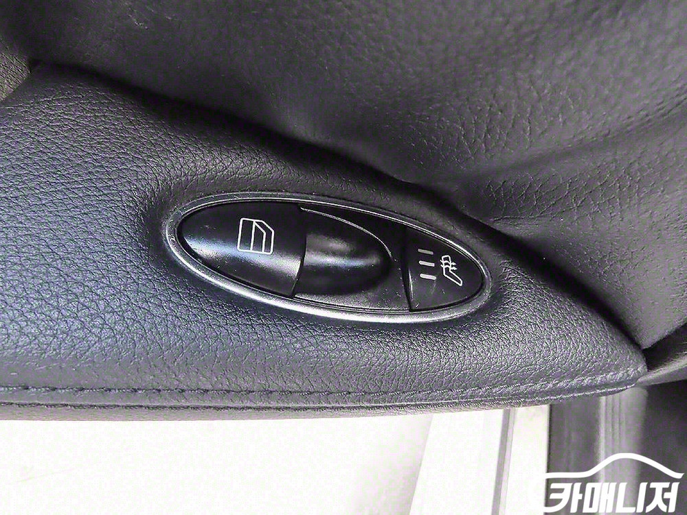 [벤츠]E-클래스 E350 4MATIC #3월급매--8