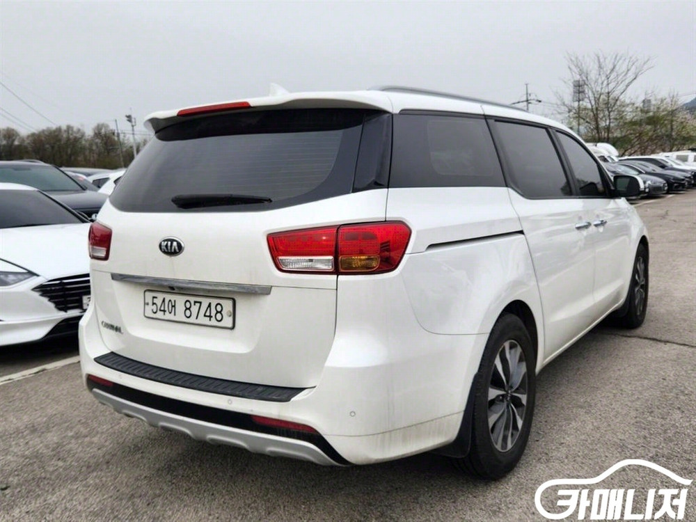 [기아]올 뉴 카니발 디젤 9인승 럭셔리 #3월급매--5