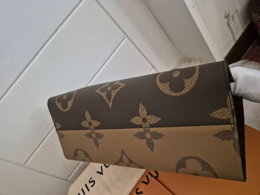 (새상품)루이비통 온더고 GM 모노그램 토트백 이미지