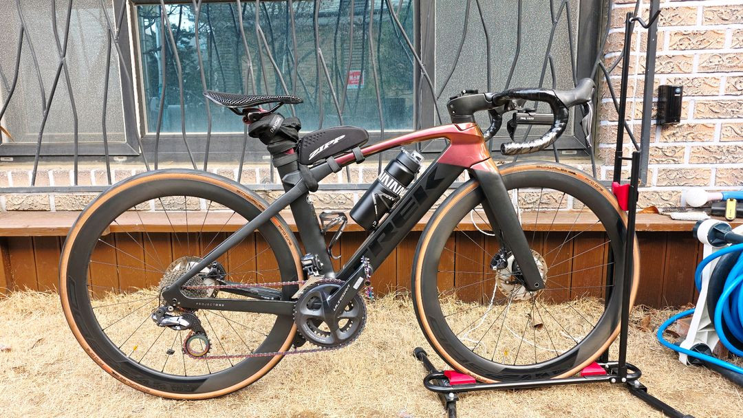 트렉마돈 slr7 6세대 판매만/대차안함 이미지