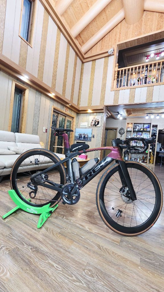 트렉마돈 slr7 6세대 판매만/대차안함 이미지