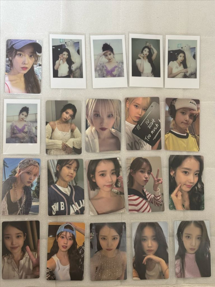 아이유 2024 생일카페 포카 이미지