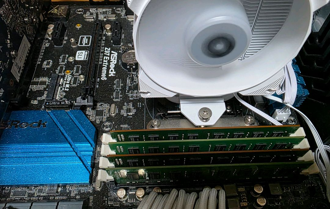 삼성 DDR3 12800U 8GB 4개 32GB 세트--3