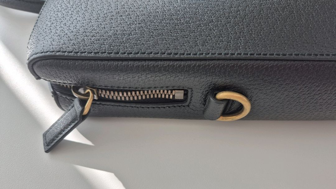 정품 구찌 가죽 서류 가방 이미지