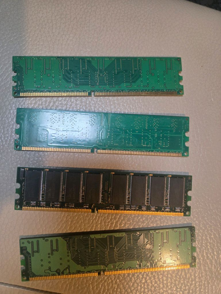구형 컴퓨터 램 4개 팝니다 이미지
