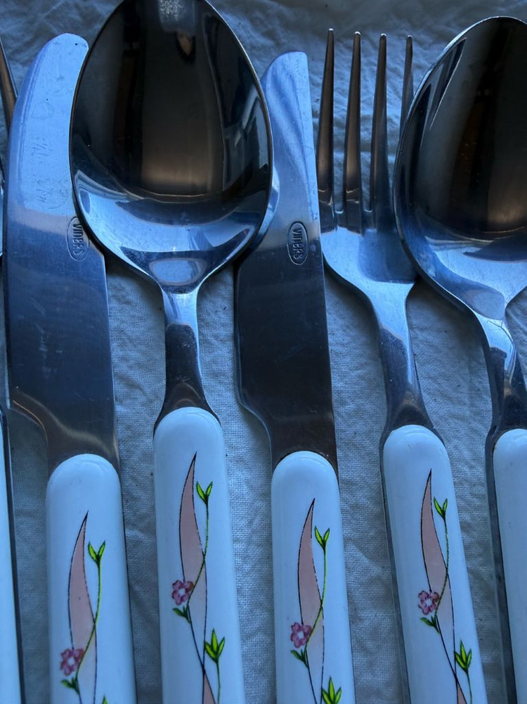 존슨 브라더스 Eternal Beau이터널뷰커트러리 2세트 판매--3