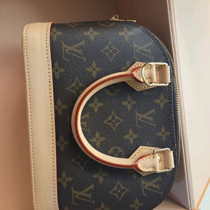 루이비통 알마 BB 신품 이미지