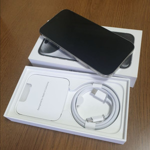 아이폰 15프로 256GB 화이트 s급 이미지