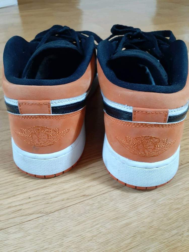 조단 나이키 운동화 남여공녀 사이즈 245 필요하신 분들은 편하게 보세요 30000--1