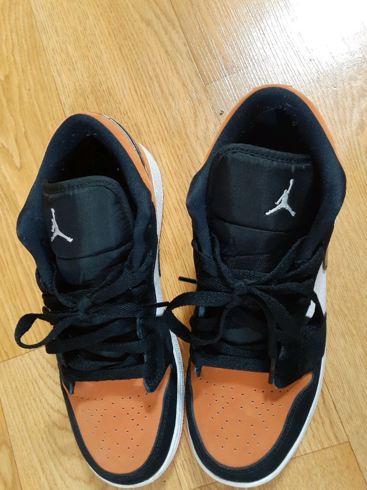 조단 나이키 운동화 남여공녀 사이즈 245 필요하신 분들은 편하게 보세요 30000--2