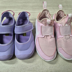 운동화와 샌들 190