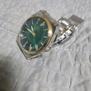 그린 다이얼 시계