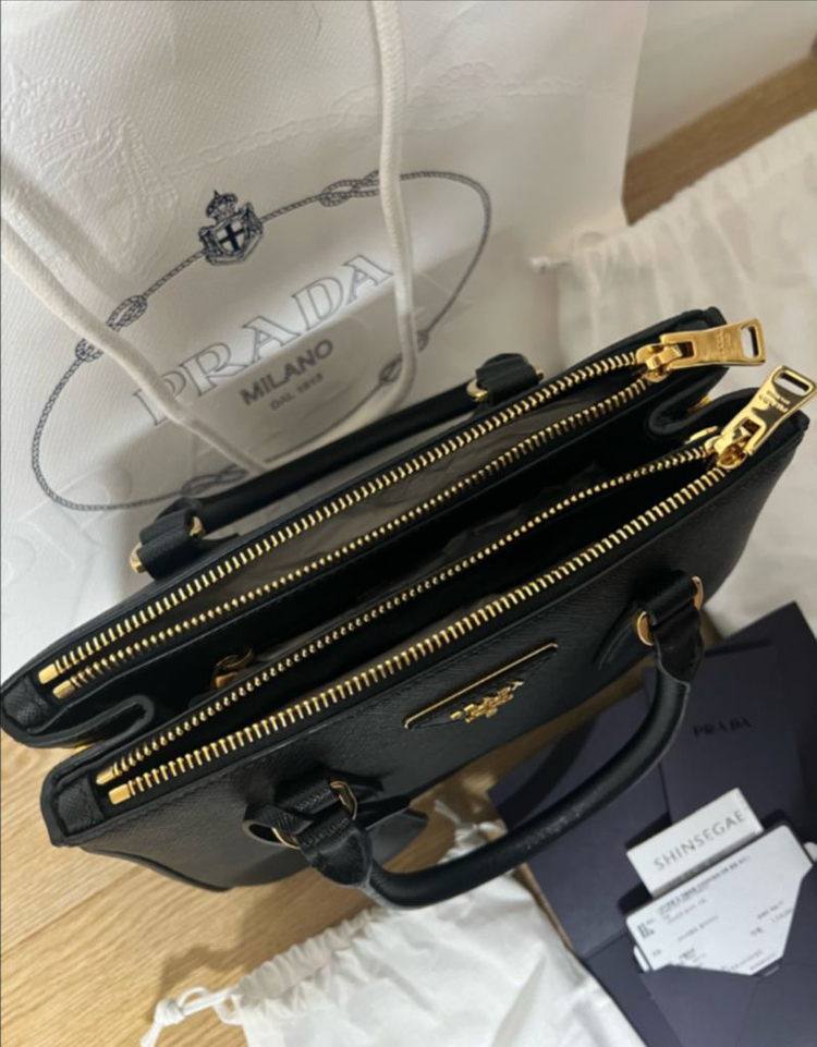 새상품 갤러리아 스몰 프라다 사피아노 토트백 이미지