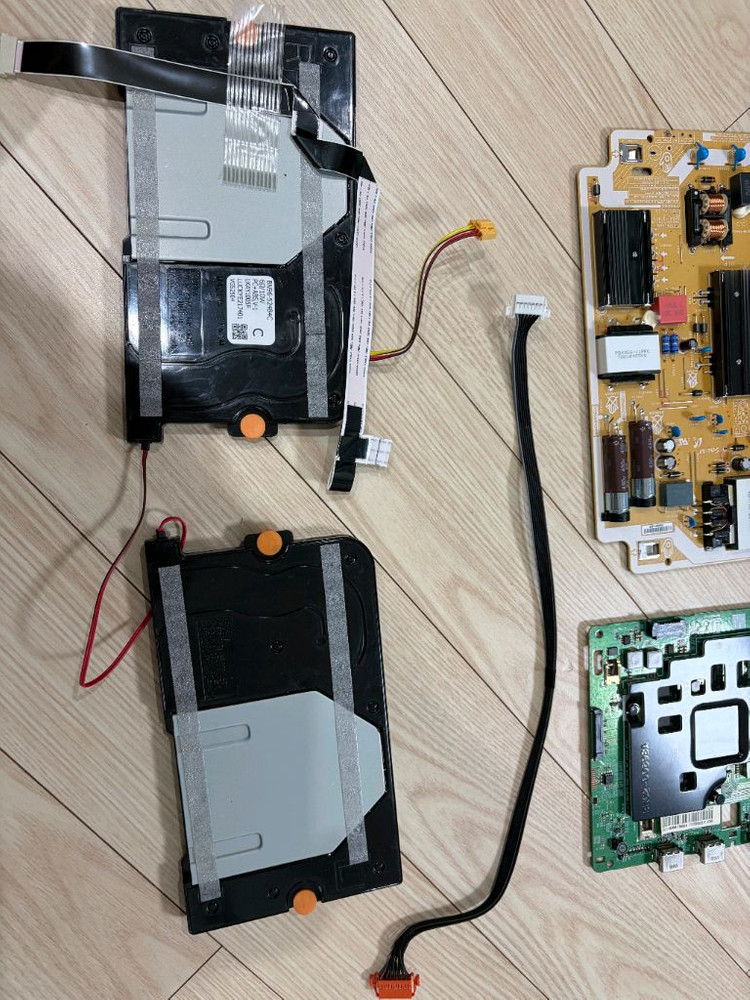 삼성 스마트모니터 M7 43인치 부품 팝니다 이미지