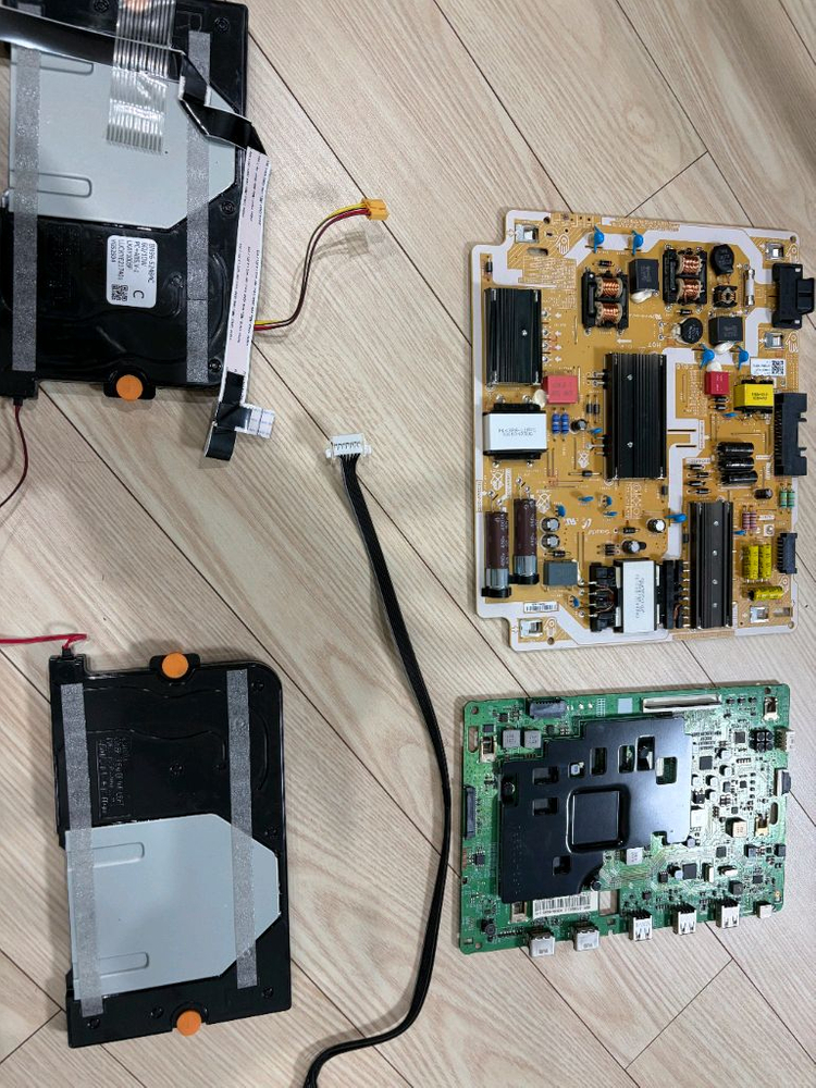 삼성 스마트모니터 M7 43인치 부품 팝니다 이미지