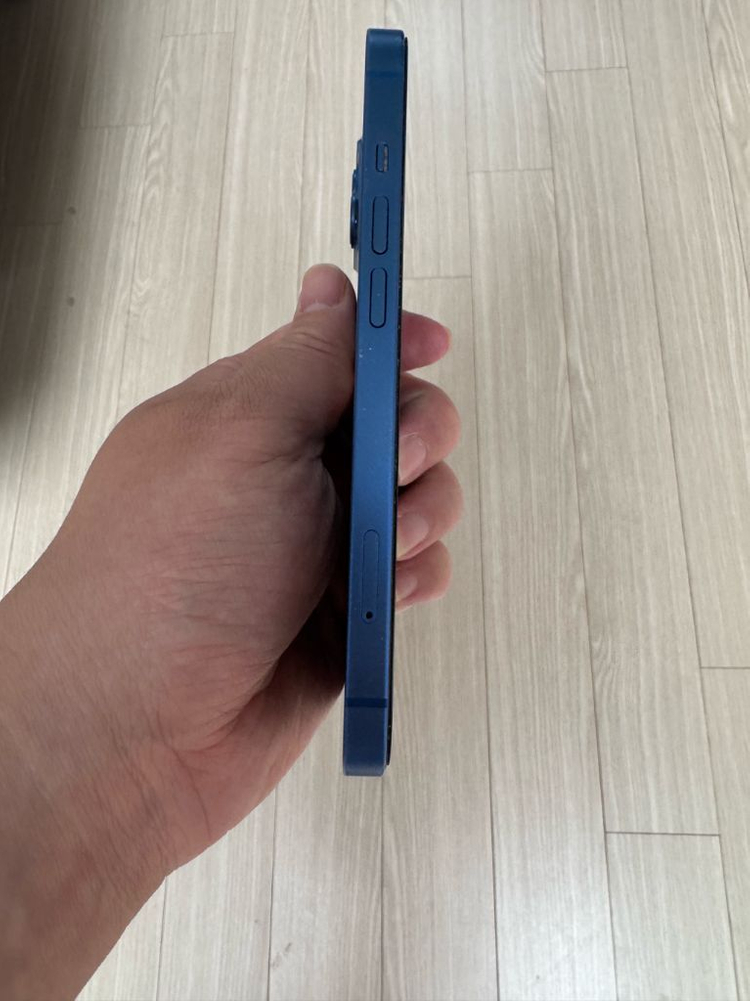 아이폰13 256기가 블루 팝니다--5